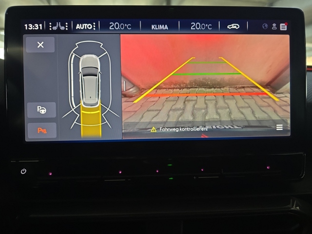 Leon Sportstourer 2.0 TSI VZ+4Drive+LED+NAVI+APP