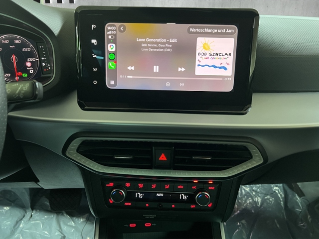 Arona 1.5 TSI FR+LED+NAVI+PARKLENK+ACC+DAB+GJR