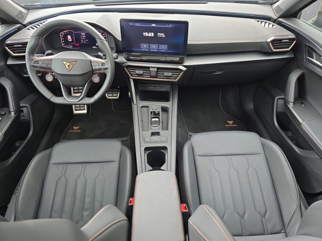 Formentor VZ5 2.5 TSI 4Drive+LED+NAVI+BEATS+PANO