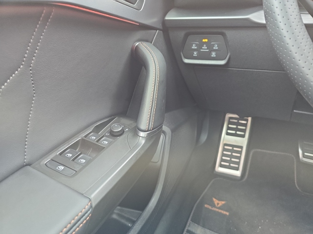 Formentor VZ5 2.5 TSI 4Drive+LED+NAVI+BEATS+PANO