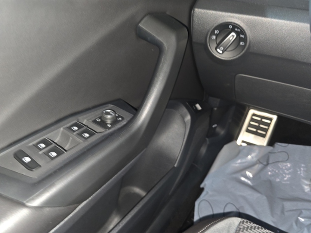 T-Roc 1.5 TSI Sport+R-Line+LED+NAVI+RFK+ACC+DAB