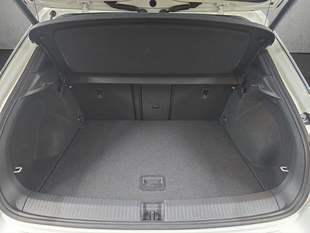 T-Roc 1.5 TSI Sport+R-Line+LED+NAVI+RFK+ACC+DAB