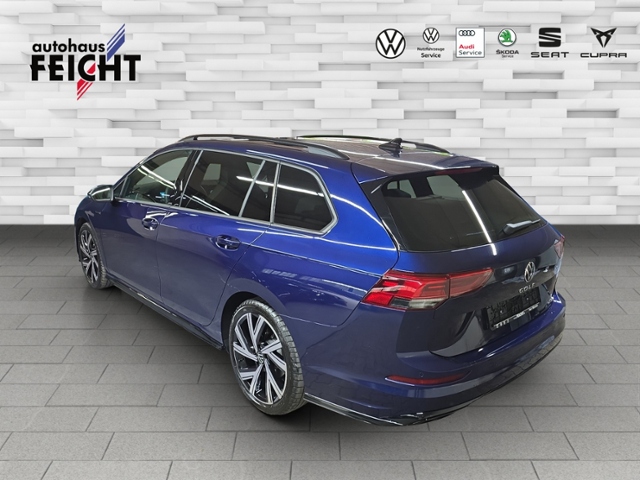 Golf VIII 1.5 eTSI R-Line+LED+RFK+AHK+APP-CONNE.