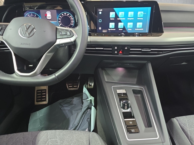 Golf VIII 1.0 eTSI Move+LED+READY2DISC.+APP+ACC