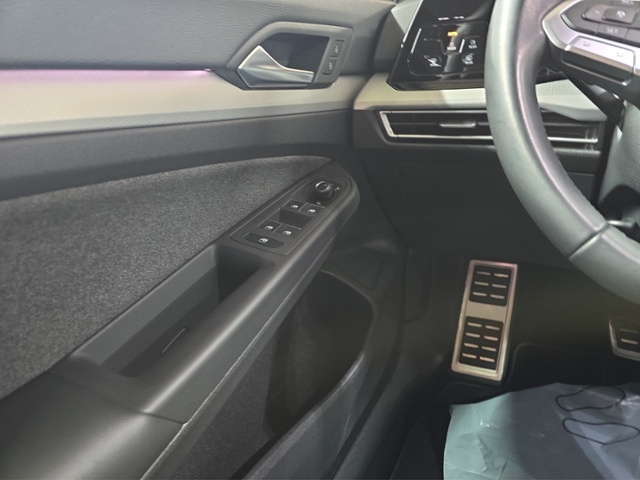 Golf VIII 1.0 eTSI Move+LED+READY2DISC.+APP+ACC