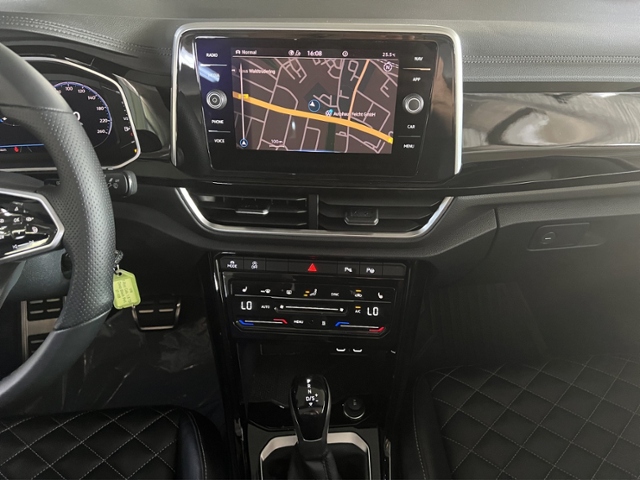 T-Roc Cabriolet 1.5 TSI R-Line+LED+NAVI+PARKLENK