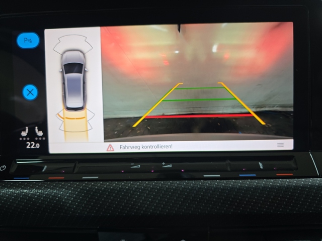 Golf Variant VIII 1.5 eTSI R-Line+LED+AHK+APP-C.