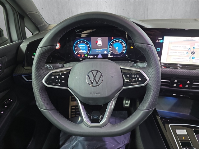 Golf Variant VIII 1.5 eTSI R-Line+LED+AHK+APP-C.