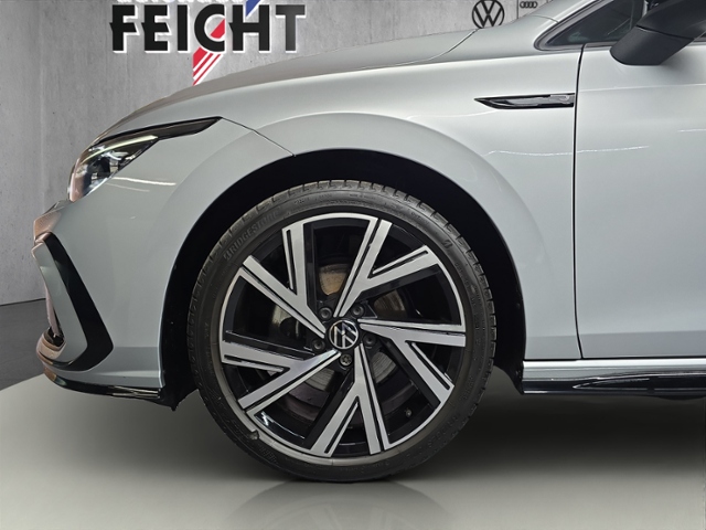 Golf Variant VIII 1.5 eTSI R-Line+LED+AHK+APP-C.