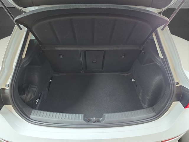 Leon 2.0 TDI LED+NAVI+PARKLENK+FULL LINK+ACC+GJR