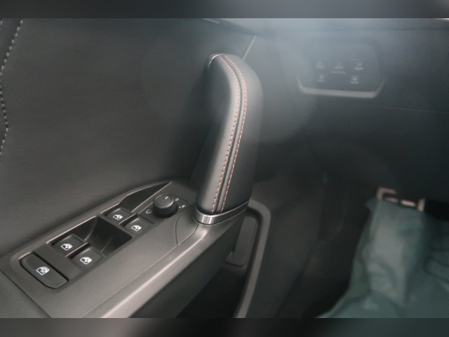 Formentor VZ5 2.5 TSI 4Drive+LED+NAVI+BEATS+PANO