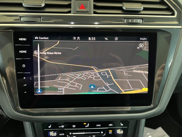 Tiguan R 2.0 TSI  4Motion+AKRAPOVIC+HUD+AHK+PANO