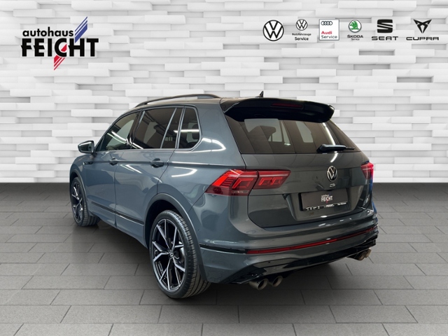 Tiguan R 2.0 TSI  4Motion+AKRAPOVIC+HUD+AHK+PANO