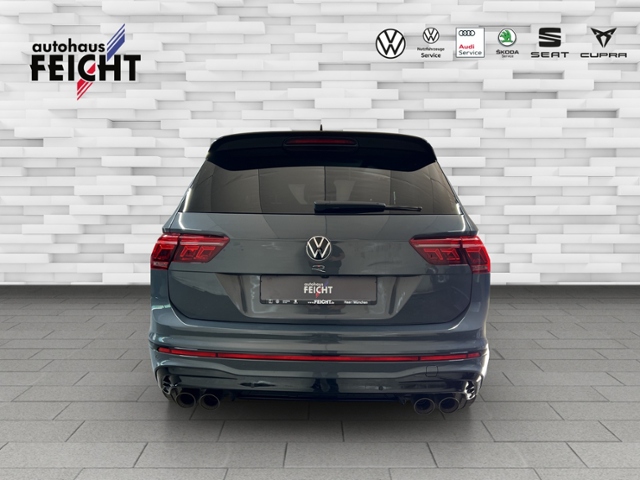 Tiguan R 2.0 TSI  4Motion+AKRAPOVIC+HUD+AHK+PANO