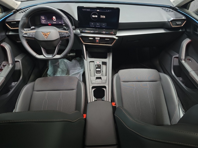 Leon 1.5 eTSI LED+NAVI+PARKLENK+FULL LINK+GJR