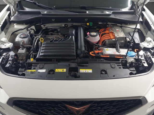 Formentor 1.4 e-HYBRID LED+RFK+FULL LINK+KEYLESS