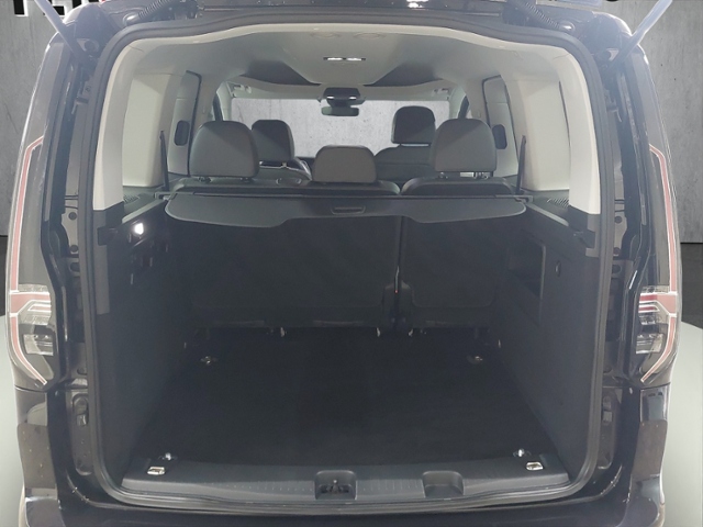 Caddy 1.5 TSI Style+LED+NAVI+PDC+AHK+GRA+GJR+DAB