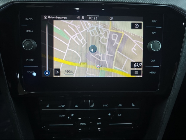 Passat Variant 1.5 TSI Elegance+LED+NAVI+AHK+RFK