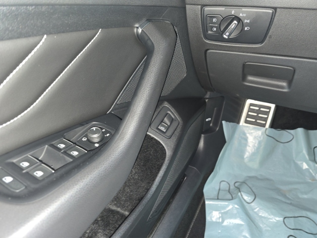 Passat Variant 1.5 TSI Elegance+LED+NAVI+AHK+RFK