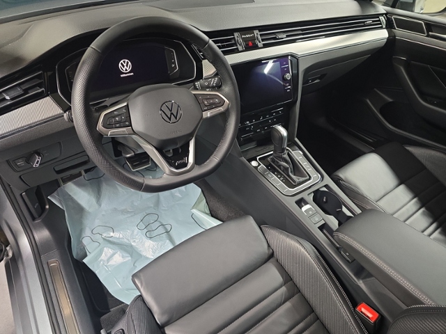Passat Variant 1.5 TSI Elegance+LED+NAVI+AHK+RFK