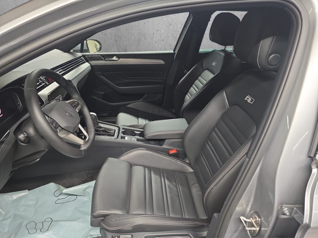 Passat Variant 1.5 TSI Elegance+LED+NAVI+AHK+RFK