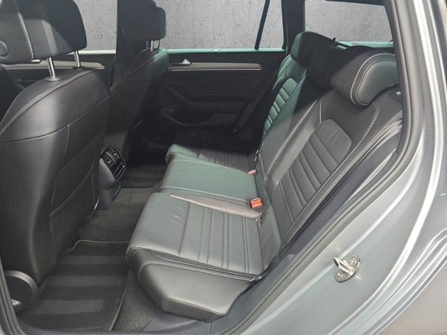 Passat Variant 1.5 TSI Elegance+LED+NAVI+AHK+RFK