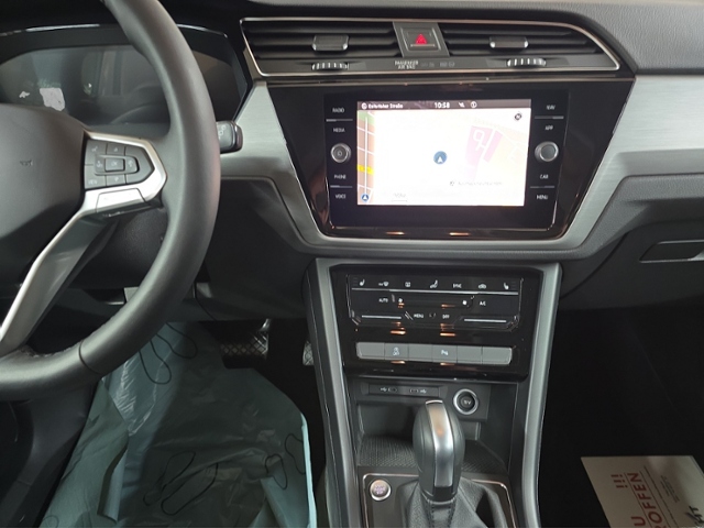 Touran 2.0 TDI Comfortline+LED+NAVI+AHK+RFK+ACC