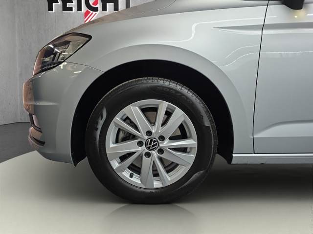 Touran 2.0 TDI Comfortline+LED+NAVI+AHK+RFK+ACC