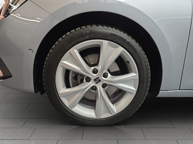 Leon Sportstourer 2.0 TDI FR+4Drive+LED+RFK+NAVI
