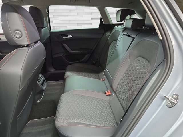 Leon Sportstourer 2.0 TDI FR+4Drive+LED+RFK+NAVI