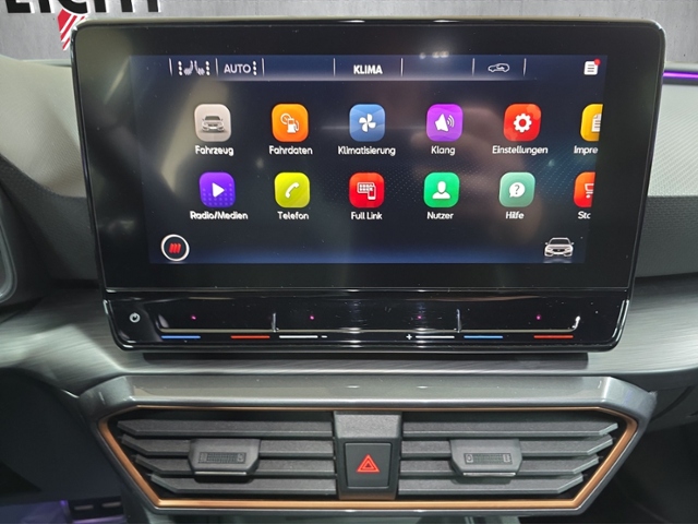 Leon Sportstourer 2.0 TSI LED+FULL LINK+PARKLENK
