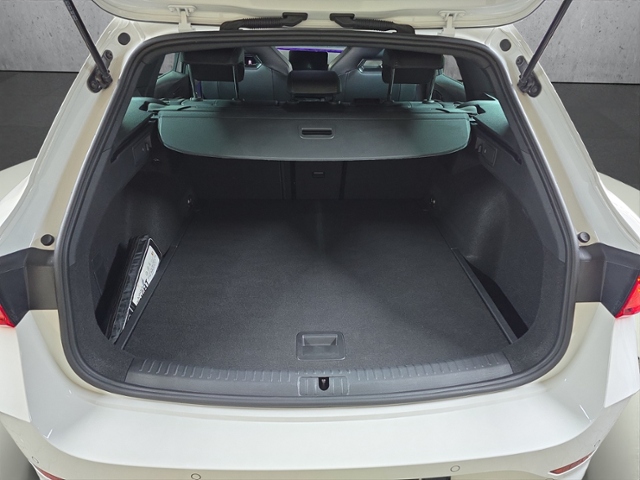Leon Sportstourer 2.0 TSI LED+FULL LINK+PARKLENK