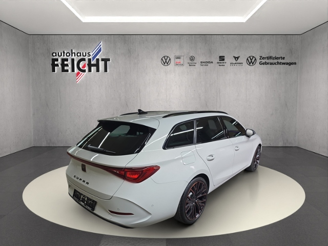 Leon Sportstourer 2.0 TSI LED+FULL LINK+PARKLENK
