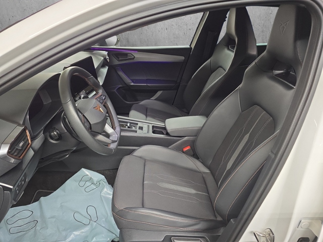 Leon Sportstourer 2.0 TSI LED+FULL LINK+PARKLENK