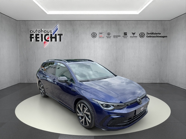 Golf VIII Variant 1.5 eTSI R-Line+LED+NAVI+RFK