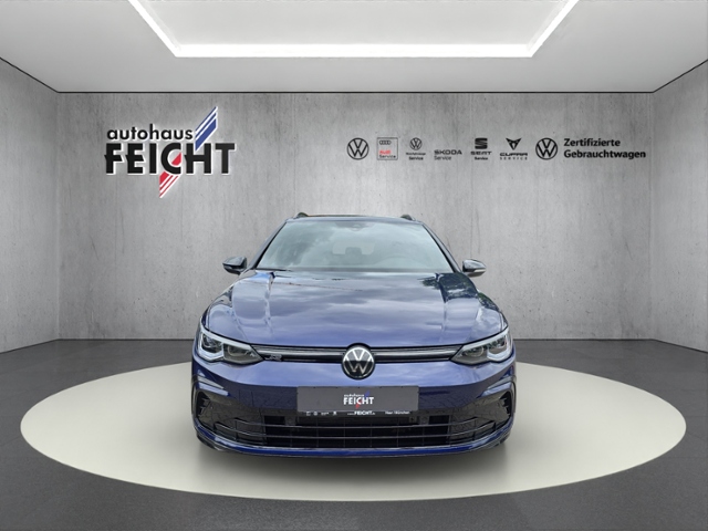 Golf VIII Variant 1.5 eTSI R-Line+LED+NAVI+RFK