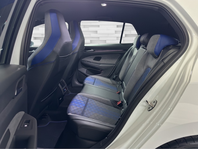 Golf VIII R 2.0 TSI 4Motion+NAVI+RFK+ACC+LED+APP