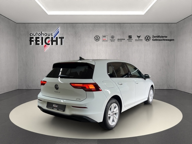 Golf VIII 1.5 eTSI Life+LED+RFK+ACC+NAV-VORBER.