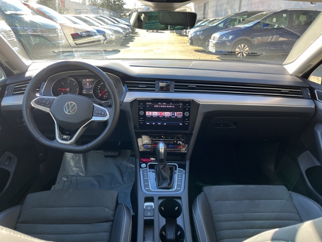 Passat Variant 2.0 TDI Elegance+LED+NAV+PANO+RFK