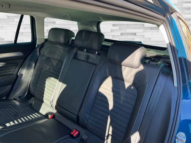 Passat Variant 2.0 TDI Elegance+LED+NAV+PANO+RFK