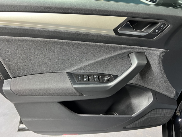 T-Roc 1.5 TSI Move+AHK+LED+RFK+ACC+NAVI+APP-CON.