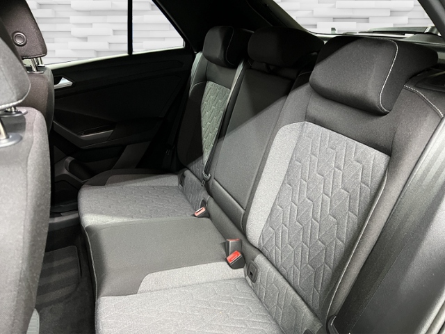 T-Roc 1.5 TSI Move+AHK+LED+RFK+ACC+NAVI+APP-CON.