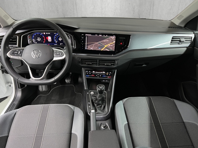 Polo 1.0 TSI Style+MATRIX-LED+NAVI+PANO+PARKLENK
