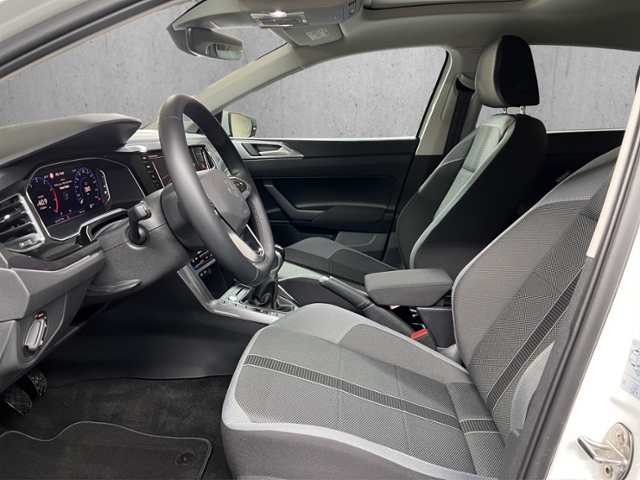 Polo 1.0 TSI Style+MATRIX-LED+NAVI+PANO+PARKLENK