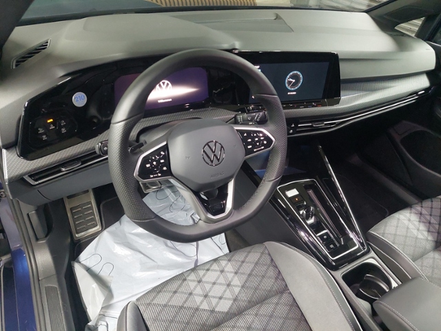 Golf Variant VIII 1.5 eTSI R-Line+LED+NAVI+ACC
