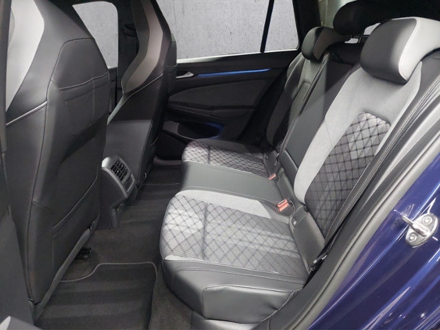 Golf Variant VIII 1.5 eTSI R-Line+LED+NAVI+ACC