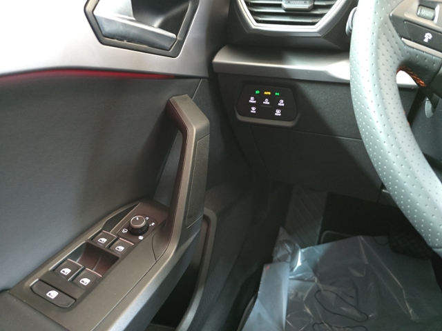 Leon Sportstourer 2.0 TDI FR+4Drive+LED+NAVI+RFK