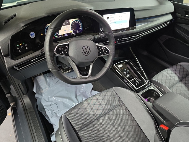 Golf Variant VIII 1.5 eTSI R-Line+LED+NAVI+ACC