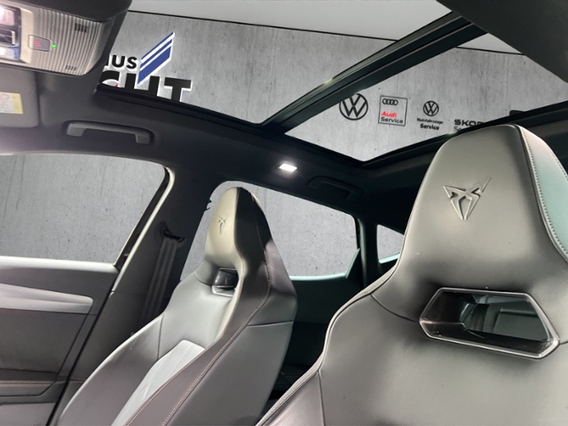 Formentor VZ5 2.5 TSI 4Drive+PANO+LED+MIRROR-LI