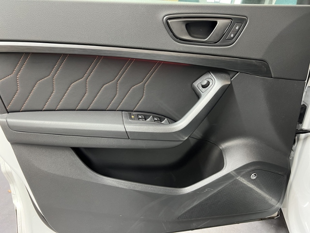 Ateca 2.0 TSI 4Drive+LED+NAVI+AHK+PARKLENK+APP-C